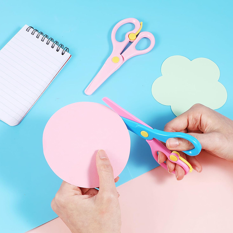 Plastic Scissors Double Color  - огляд і ціна Baby Food Scissors